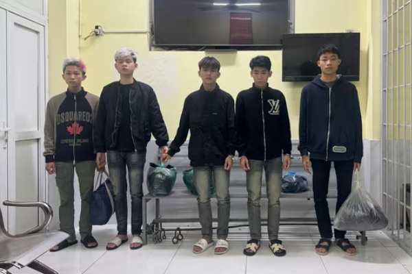 Phat hien nhom thanh nien thue tro ban 'Pod' chua ma tuy hinh anh