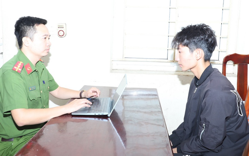 hanh vi giet nguoi,  do mau thuan anh 2