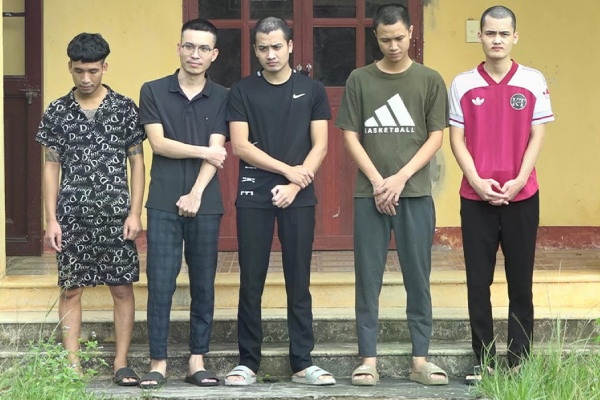 Tam giam 5 doi tuong, thu hang tram nghin file du lieu gia mao hinh anh