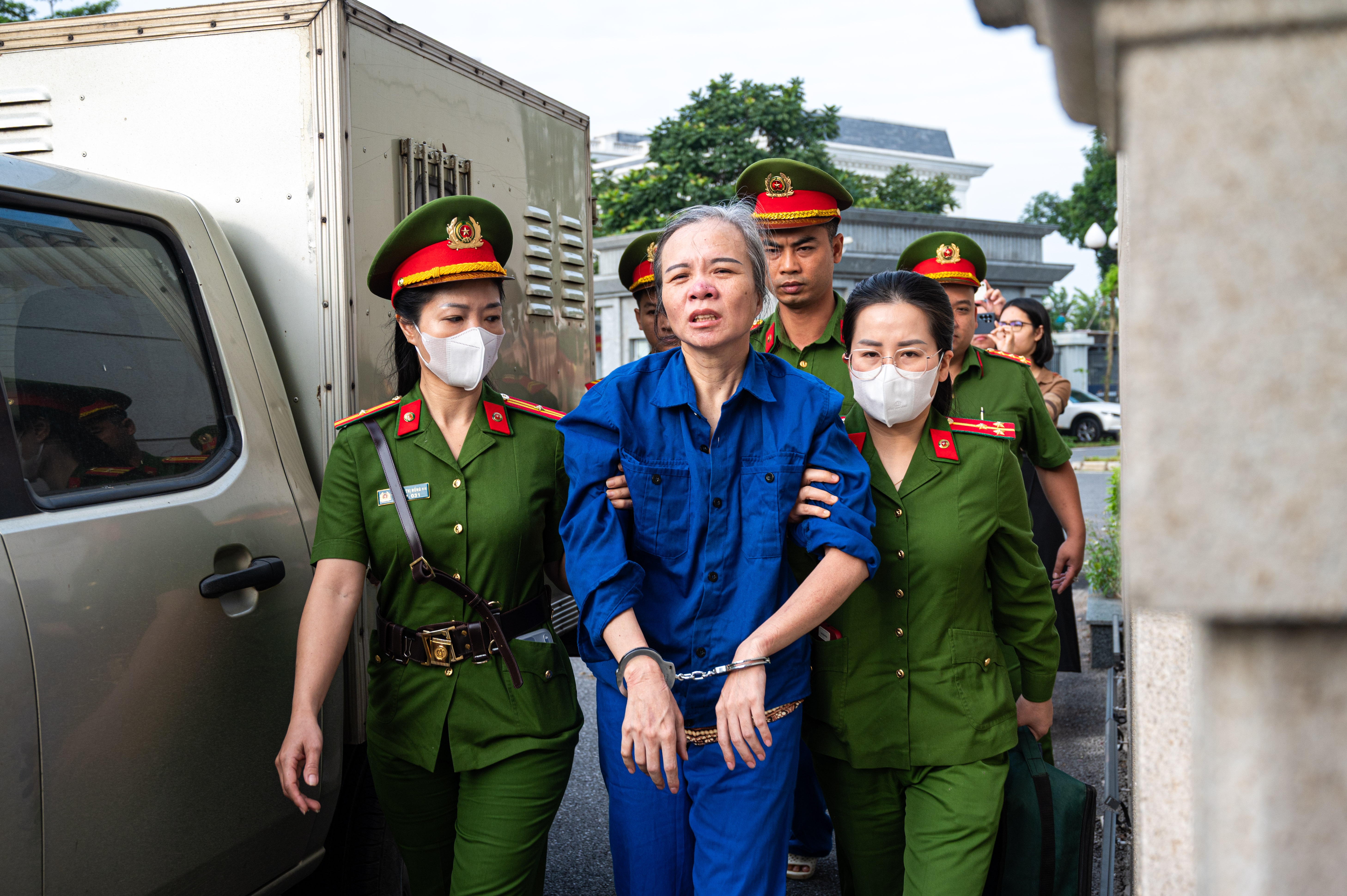 Danh bac,  Khach san Pullman,  Ho Dai Dung anh 5