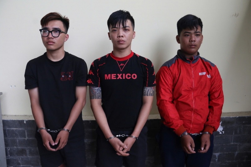 Doi tuong tat son,  Khung bo doi no anh 1