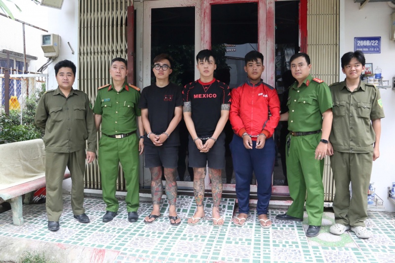 Doi tuong tat son,  Khung bo doi no anh 3