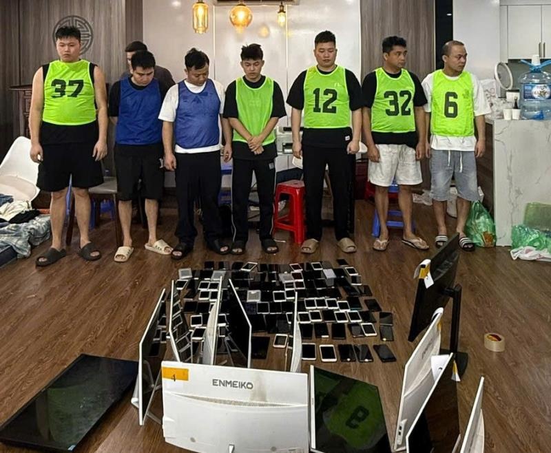 cuong doat tai san,  qua mang anh 1