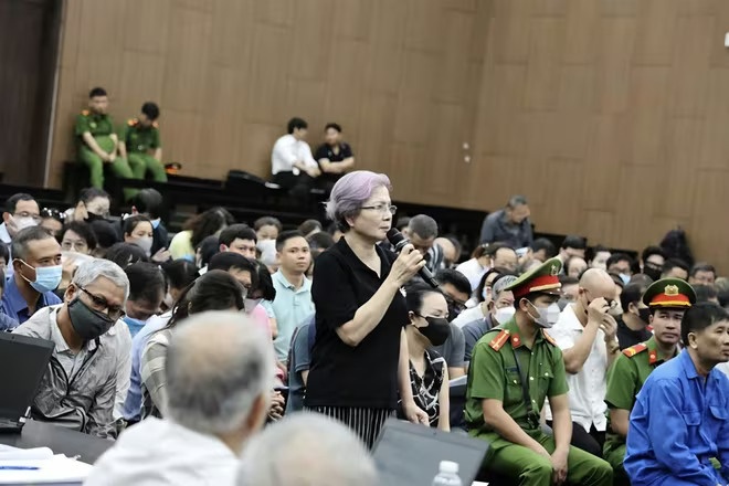 Vu an o Pullman: Nu bi cao khai choi danh bac cho do cang thang dau oc hinh anh