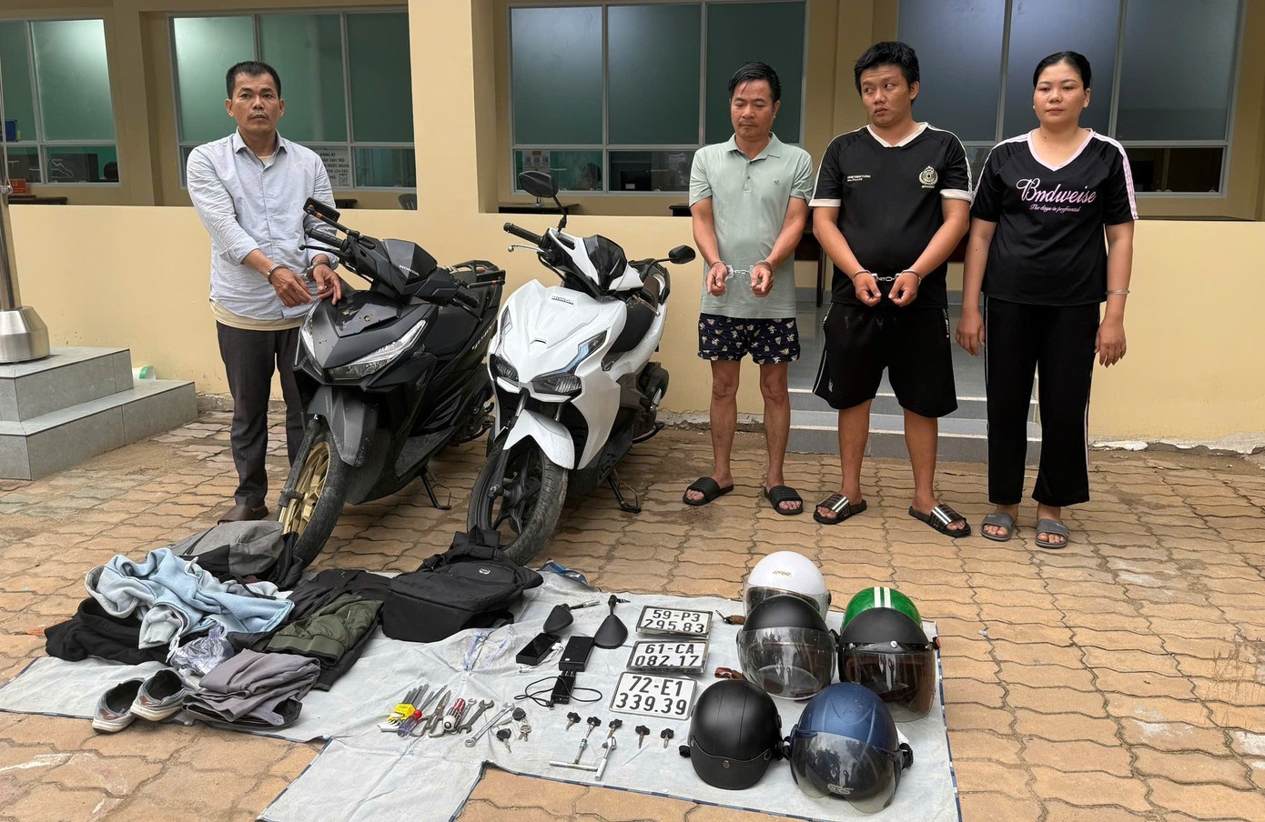 Triet pha duong day,  trom,  tieu thu xe may anh 2