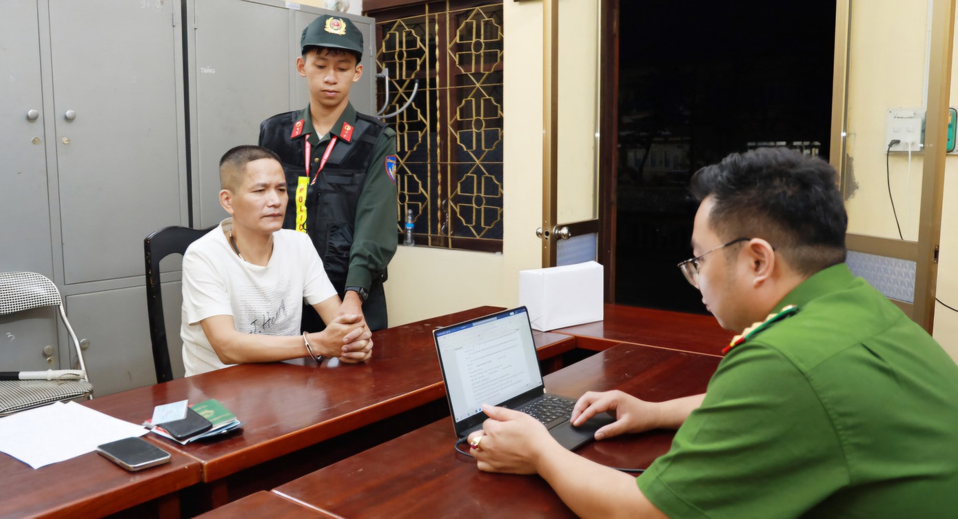 khoang dong co oto anh 3