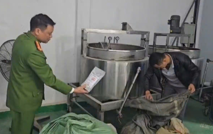 Duong day thuoc gia,  gay dot quy,  suy tim anh 2