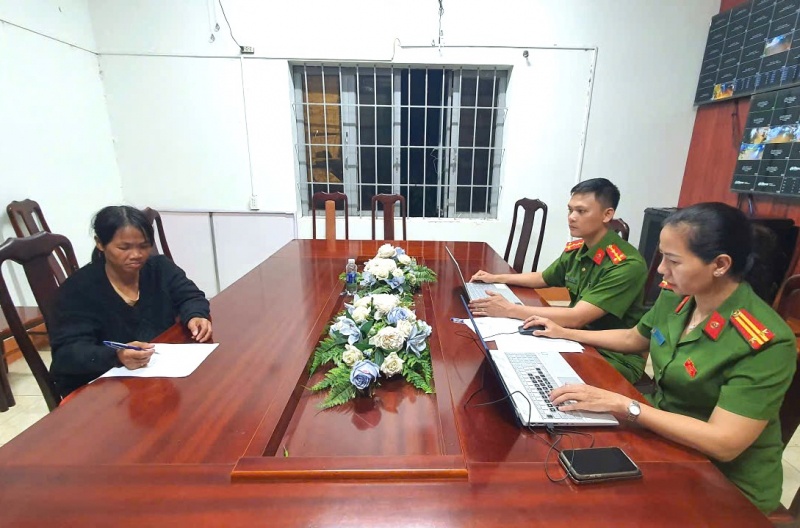 nem con xuong gieng anh 1