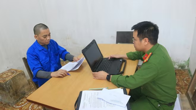 Tien ao AGOLD,  Dau tu tien AGOLD,  Cong ty DIGITAL SPACE,  Doanh nghiep DIGITAL SPACE,  Giam doc DIGITAL SPACE,  Tru so DIGITAL SPACE anh 1