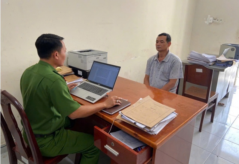 Kham pha nhanh vu trom 1,8 ty dong hinh anh