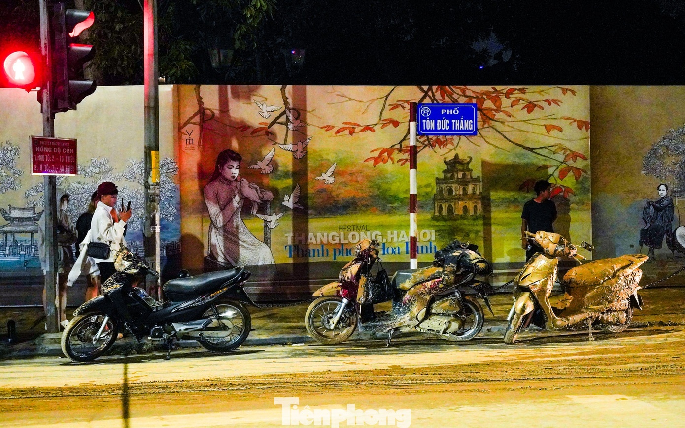 Bun nhao trao Ha Noi anh 6