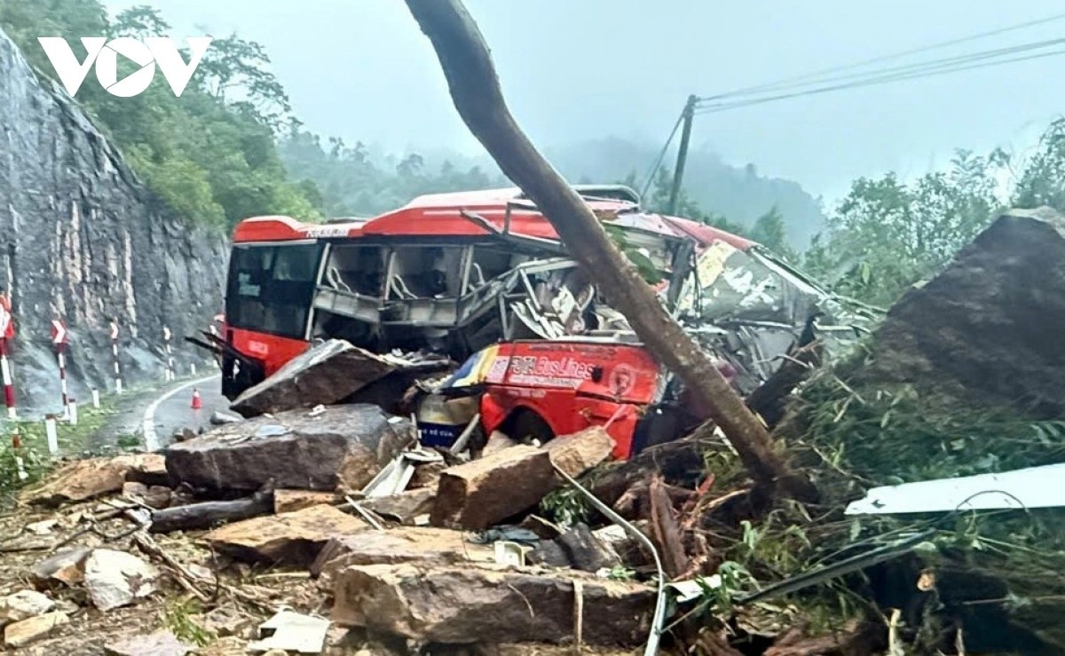 sat lo deo Khanh Le anh 3