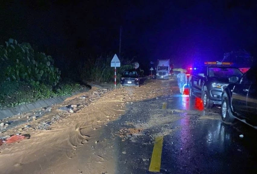 Can canh hien truong vu tai nan lam 6 nguoi chet o deo Khanh Le hinh anh