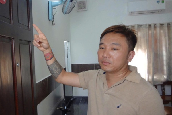 Bi khoi to vi dua ban gai 12 tuoi vao khach san hinh anh