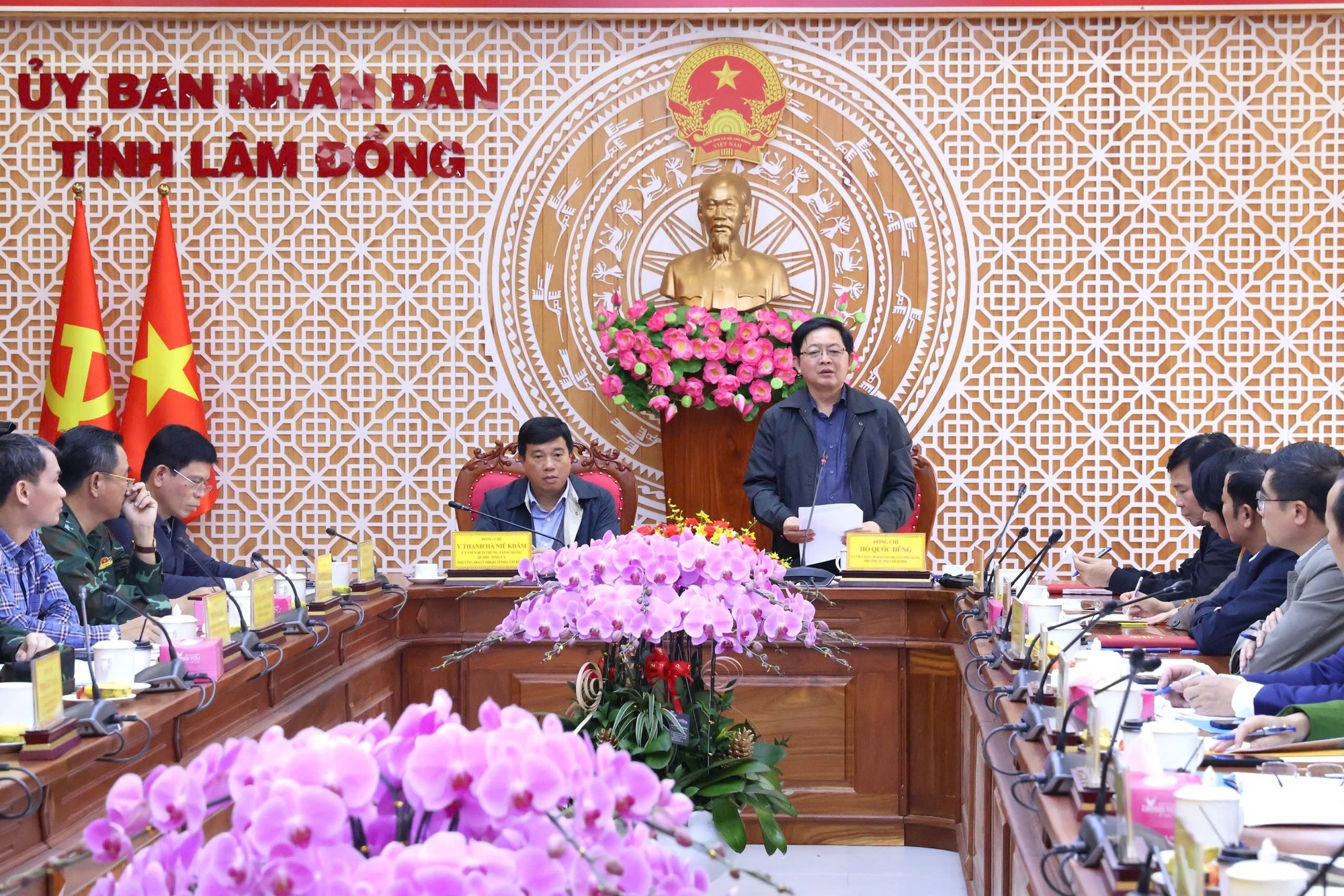 Bao dam an toan tuyet doi cho dan sau mua lu tai Lam Dong hinh anh