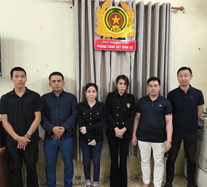 Truy to,  cuu tiep vien,  hang khong,  cam dau,  duong day mai dam anh 1