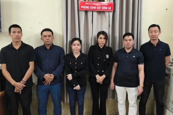 Truy to cuu tiep vien hang khong cam dau duong day mai dam hinh anh