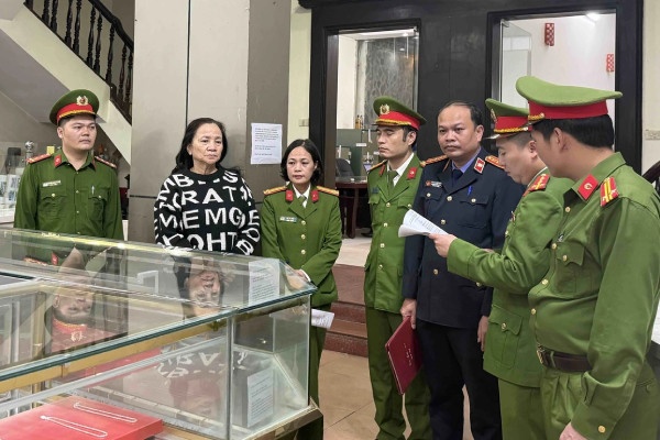 Hieu vang Kim Chung doanh thu 5.000 ty nhung nop thue 10 trieu/thang hinh anh