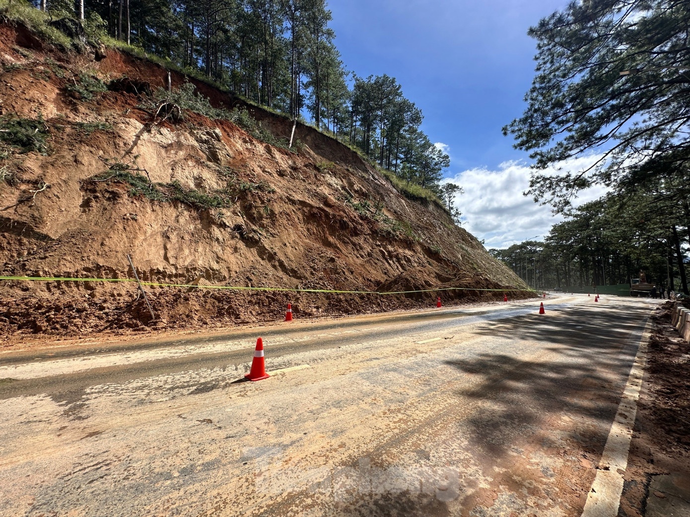 Deo Prenn tam cam luu thong tu trua nay hinh anh