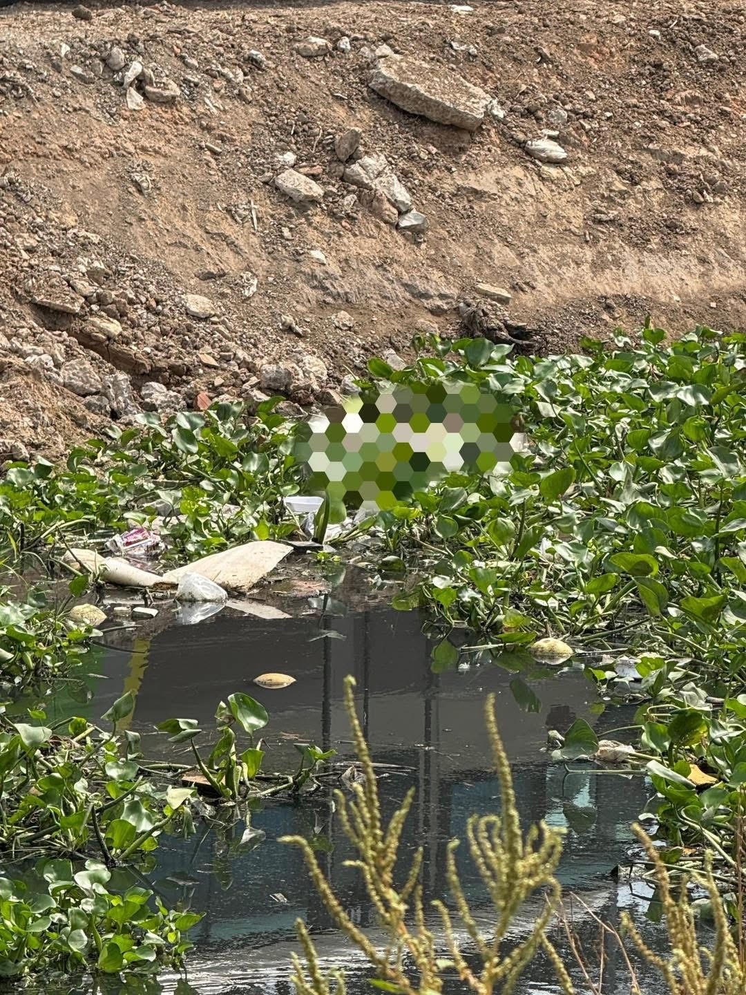 Phong toa hien truong,  thi the,  nguoi dan ong anh 1