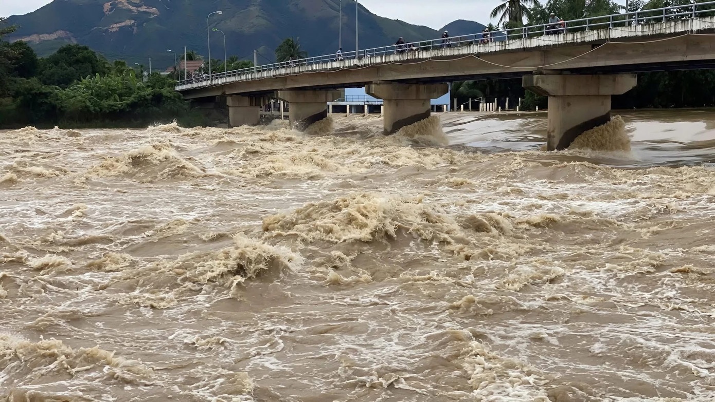 Khanh Hoa co the xuat hien mot dot lu tu ngay 9-11/12 hinh anh