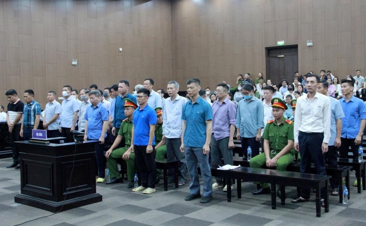 Bi cao,  Pham Thai Ha,  Rut don khang cao,  Tap doan Thuan An anh 2