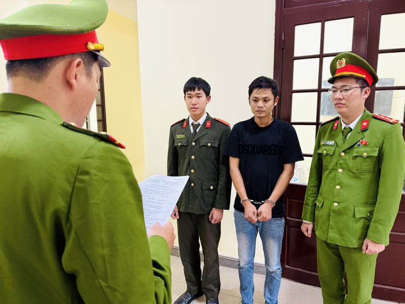 Khoi to tai xe,  Xe tai,  Gay tai nan anh 1