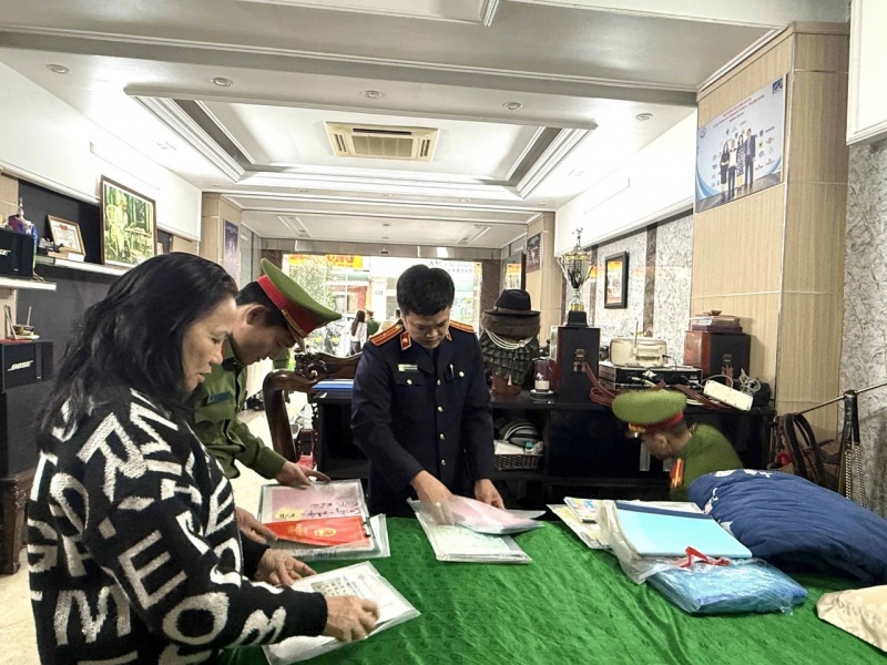 Hiệu vàng Kim Chung, Doanh thu 5.000 tỷ ảnh 4 Hieu vang Kim Chung, Doanh thu 5.000 ty anh 4