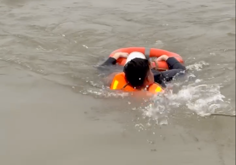 Nhay cau Vinh Tuy anh 1