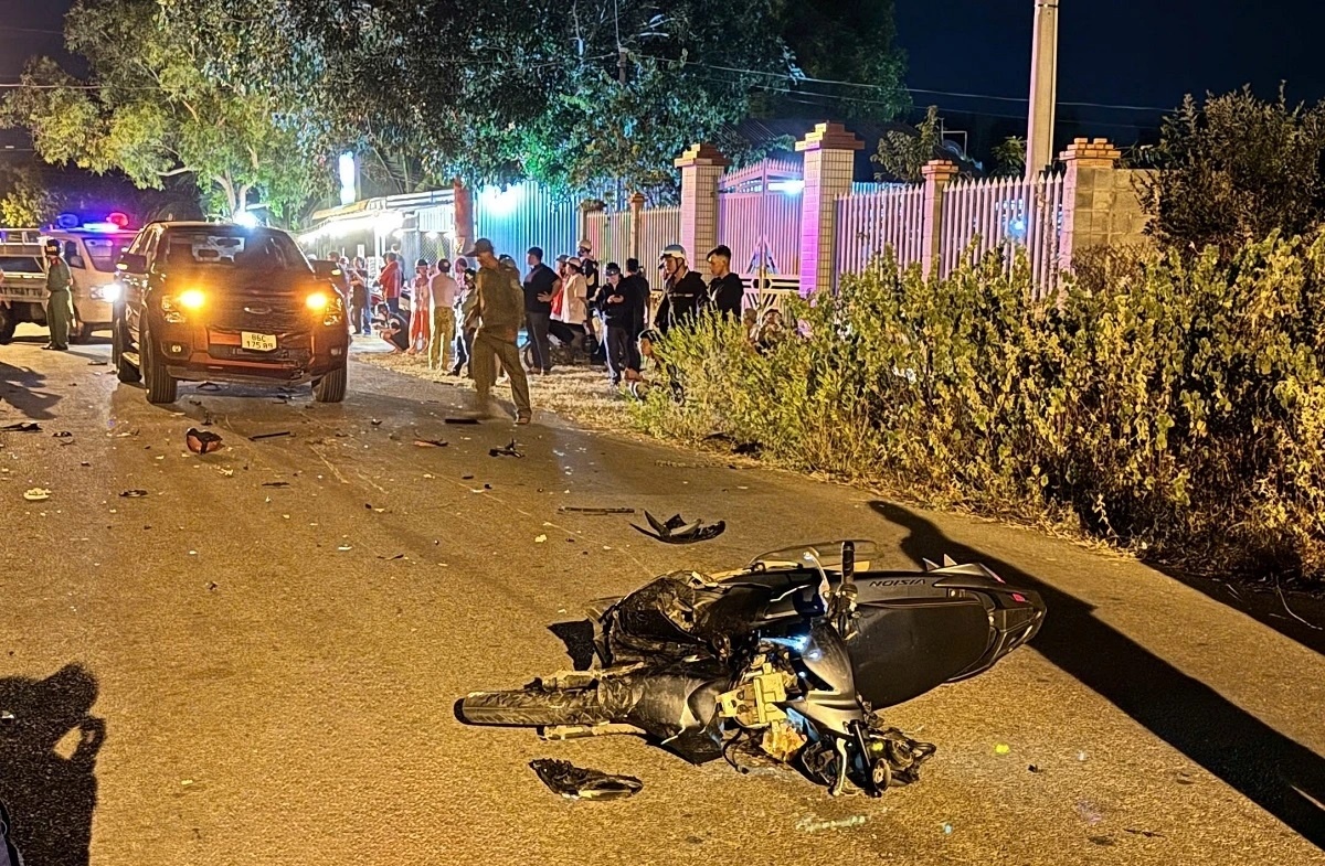 Va cham xe ban tai, mot phu nu tu vong o Mui Ne hinh anh