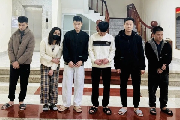 Pha duong day danh bac online tram ty do thanh nien 22 tuoi cam dau hinh anh