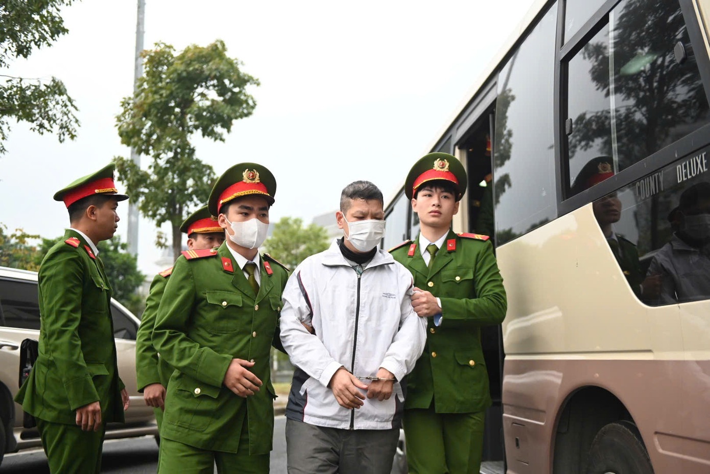 Cuc truong,  An toan thuc pham,  Nguyen Thanh Phong,  Tran Viet Nga anh 4