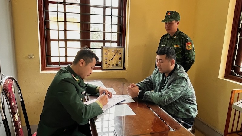 Nhap canh trai phep,  Nha nghi Ngoc Hoa anh 2