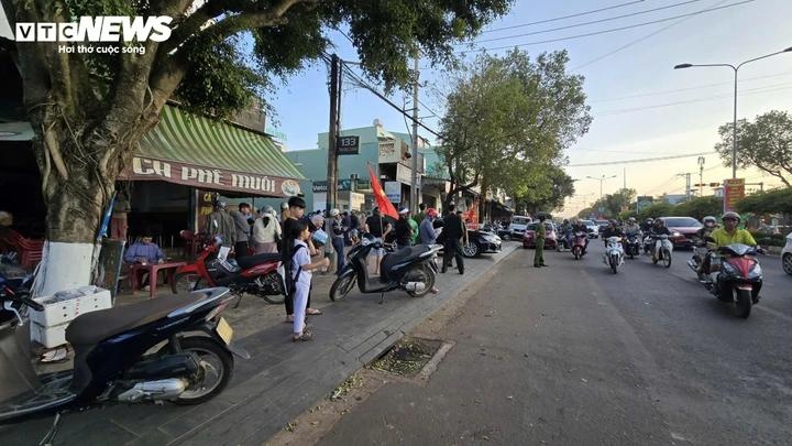 ngan hang Vietcombank,  Giam doc Vietcombank,  Chu tich Vietcombank,  nhan vien Vietcombank,  Tru so Vietcombank,  Chi nhanh Vietcombank anh 1