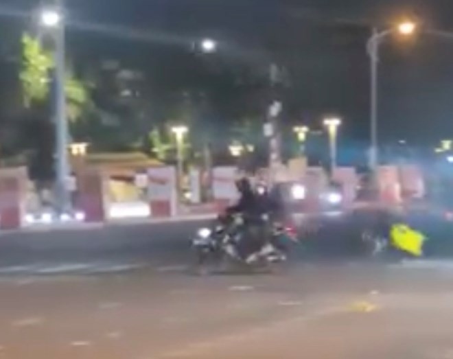 Nhom doi tuong cam hung khi ruot duoi nhau tai quang truong Nha Trang hinh anh