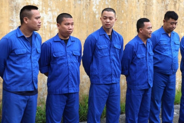 Triet pha duong day to chuc ca do bong da giao dich 1.200 ty dong hinh anh