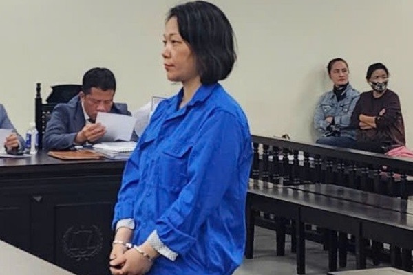 Nguoi phu nu chiem doat hang tram ty dong bang chieu 'luot song' USD hinh anh