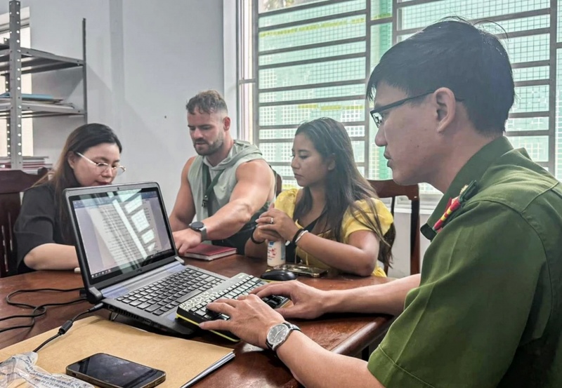 Nhan vien khach san,  trom gan 6.000 euro anh 1