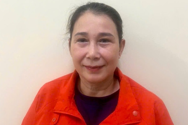 Nu 'dai gia' lua tien nhieu nguoi de go gac chung khoan tren Facebook hinh anh