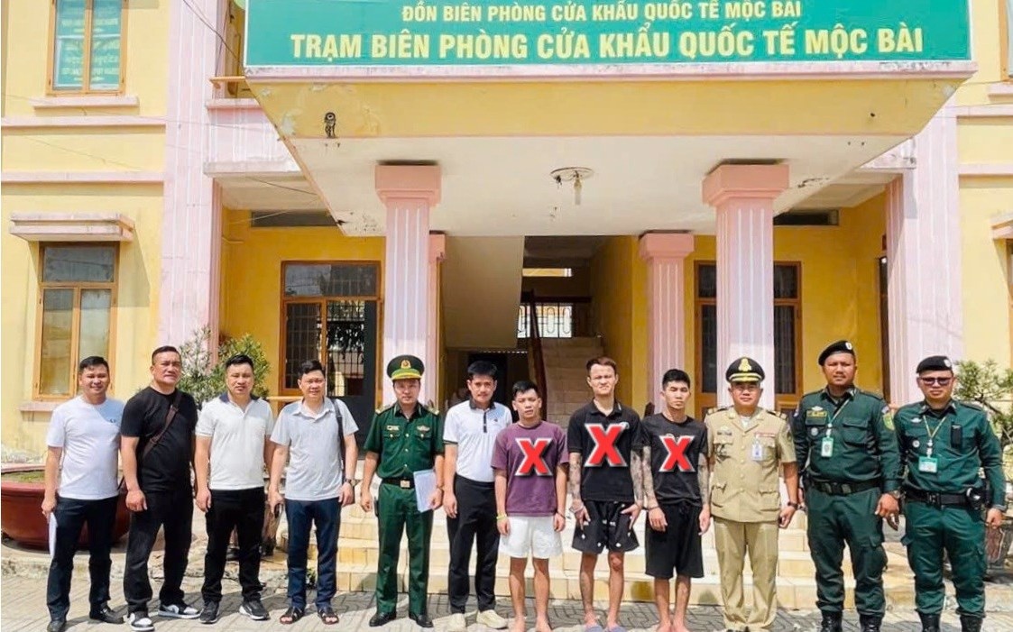 1.500 qua phao no,  Chu quan bia,  Hai Phong anh 3