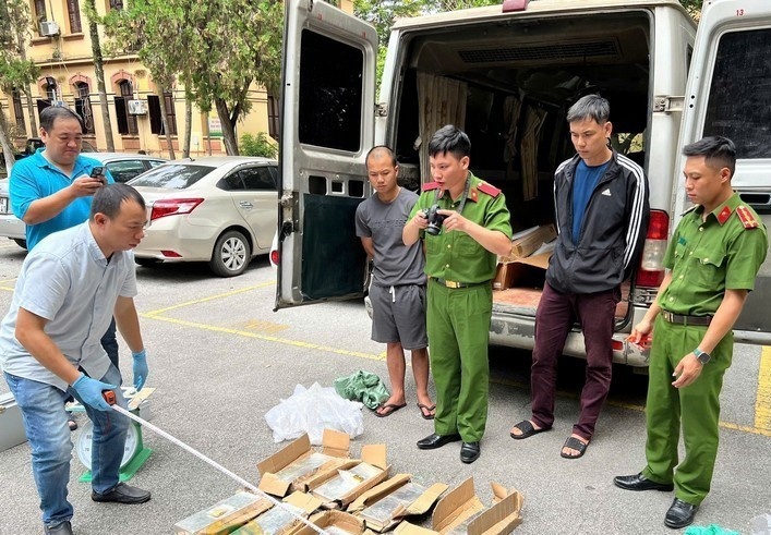 Pha duong day,  buon lau vang,  bac xuyen quoc gia anh 1