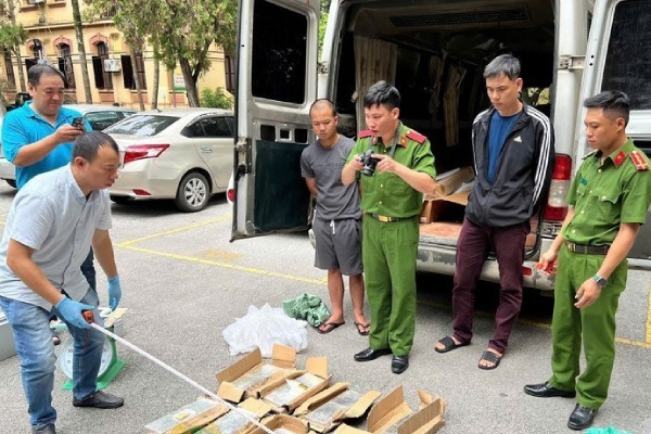 Pha duong day buon lau vang, bac xuyen quoc gia hinh anh