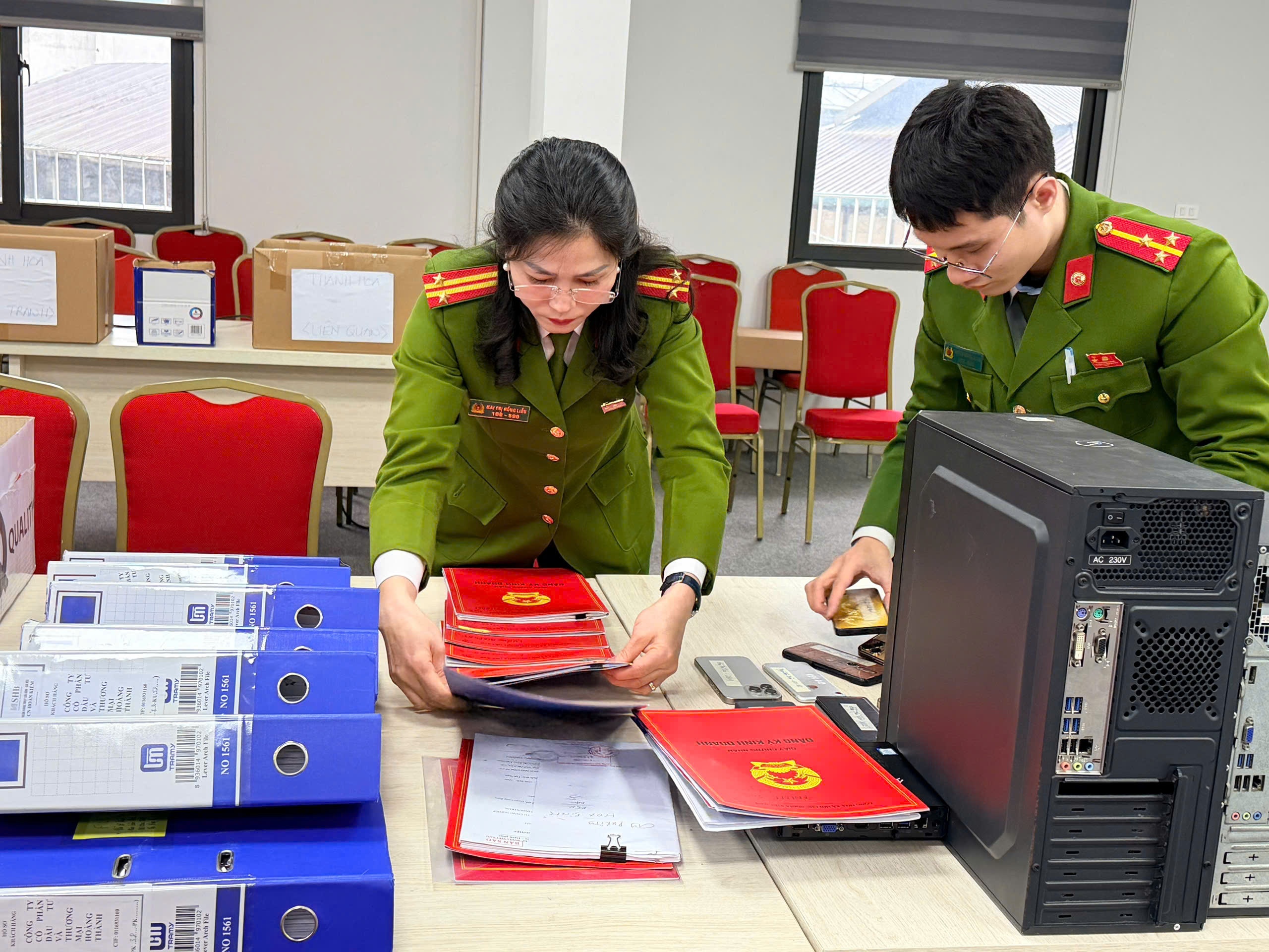 Cong ty Hoang Thanh,  Doanh nghiep Hoang Thanh,  Giam doc Hoang Thanh anh 2