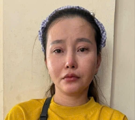 Nu bi can,  Phau thuat tham my anh 1