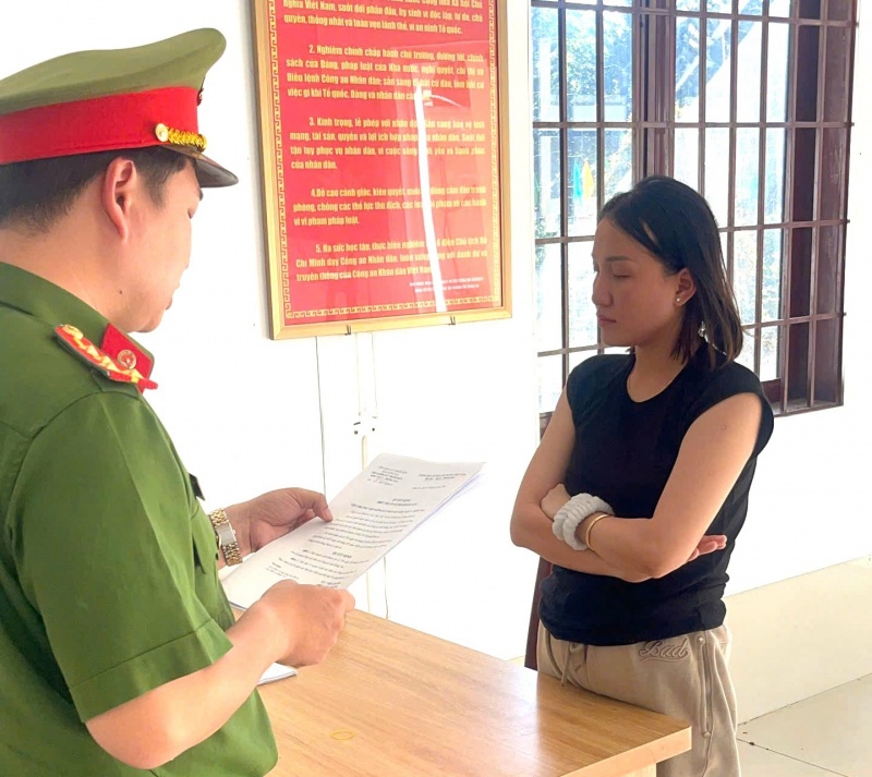 Xuc pham nguoi khac anh 1