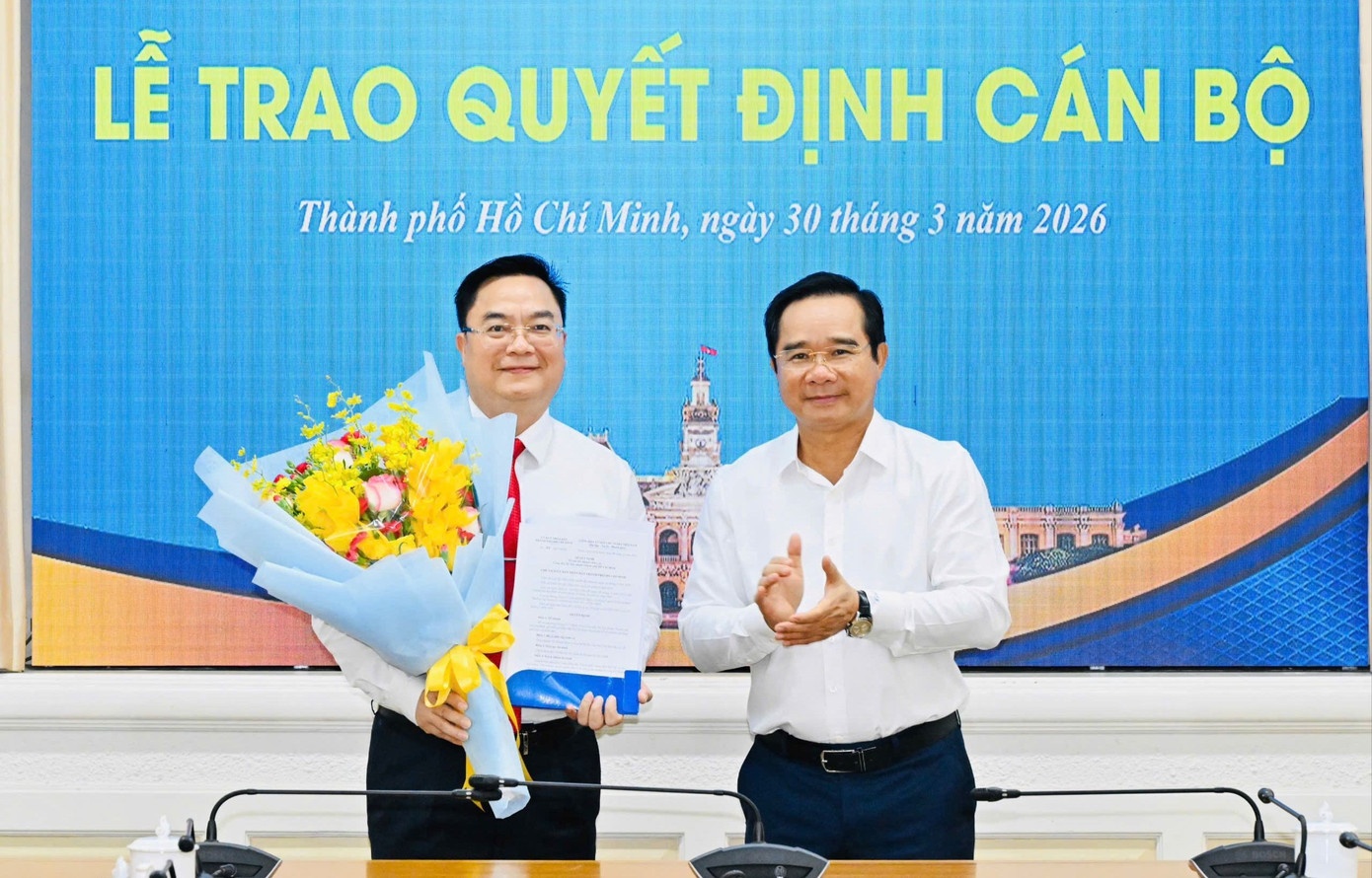 Ong Hoang Vu Thanh lam Giam doc So Tai chinh TP.HCM hinh anh