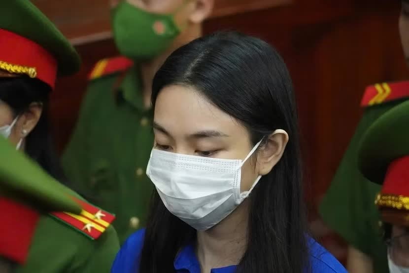 Vi sao Hoa hau Thuy Tien khong bi xu ly ve hanh vi san xuat keo Kera? hinh anh