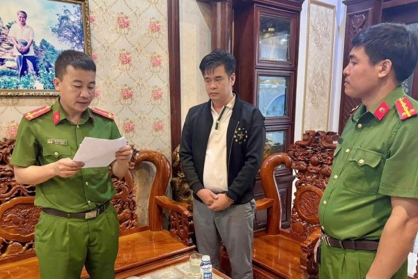 Them 3 bi can lien quan san tien ao Wedex sa luoi hinh anh