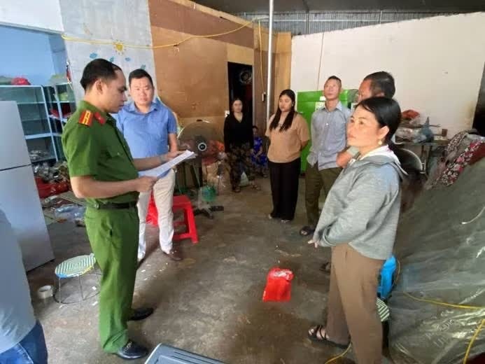 Doi tuong san xuat,  buon ban,  thuoc nam gia truyen anh 1