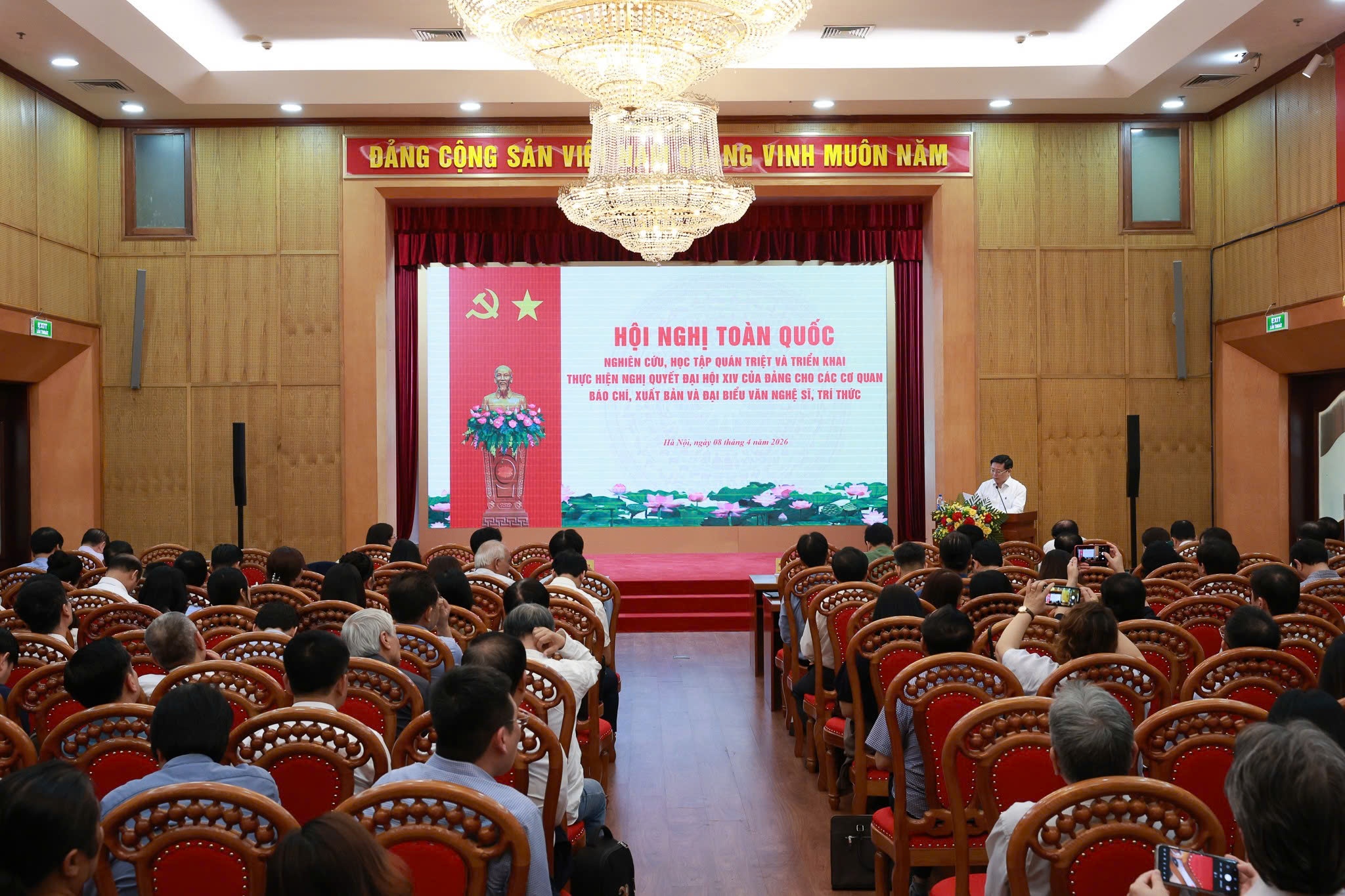 Nghi quyet Dai hoi anh 1